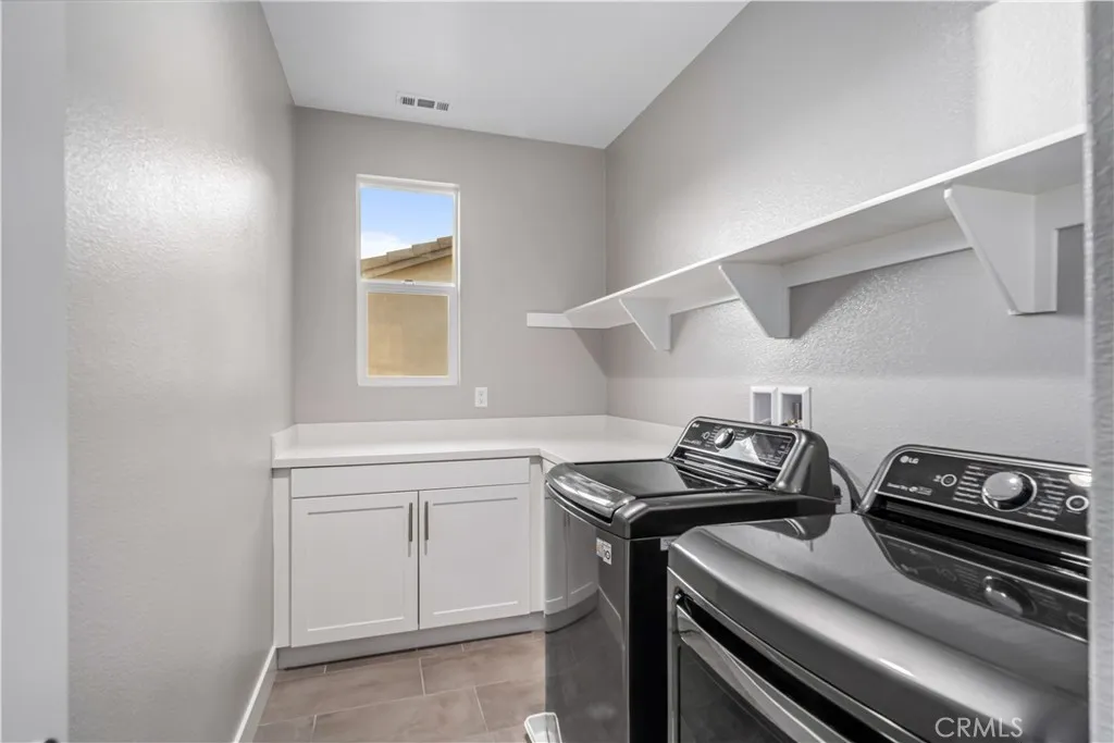 25051 Hidden Willow Circle, Canyon Country, California 91387 home-pic-43